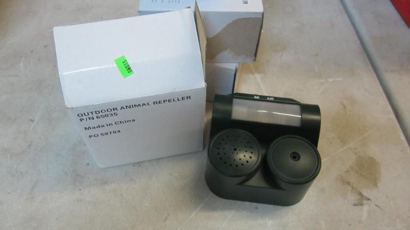 lot 92 image: 5 animal repellent boxes...