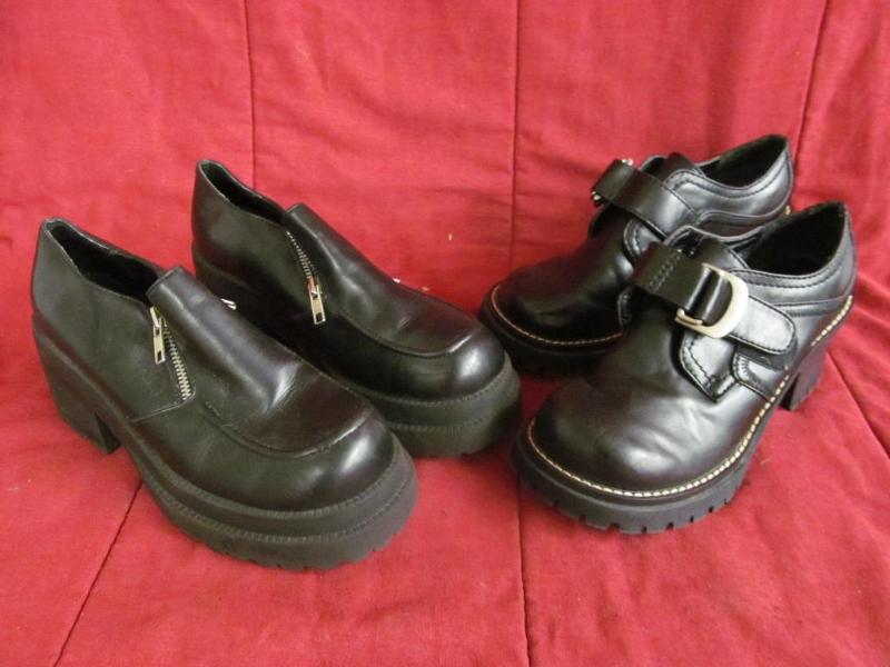 2 Pair Womens Black Shoes, Size 7 ...