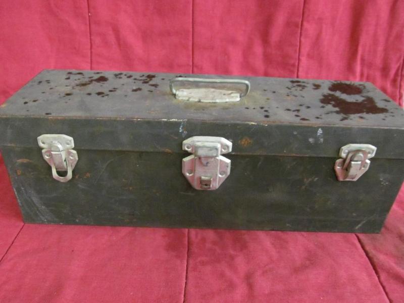 Metal Tool Box with Hammer, Screwdr...
