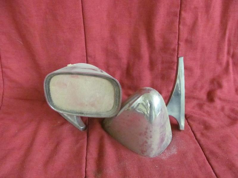2 Side Mirrors, Application Unknown...