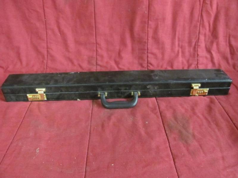 Pool Cue Set in Case...