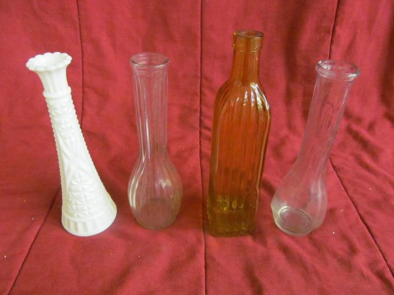 4 Vintage Glass Flower Vases, Uniqu...