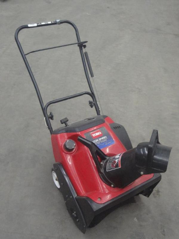 lot 104 image: Toro CCR-2450 Snowblower, Runs...