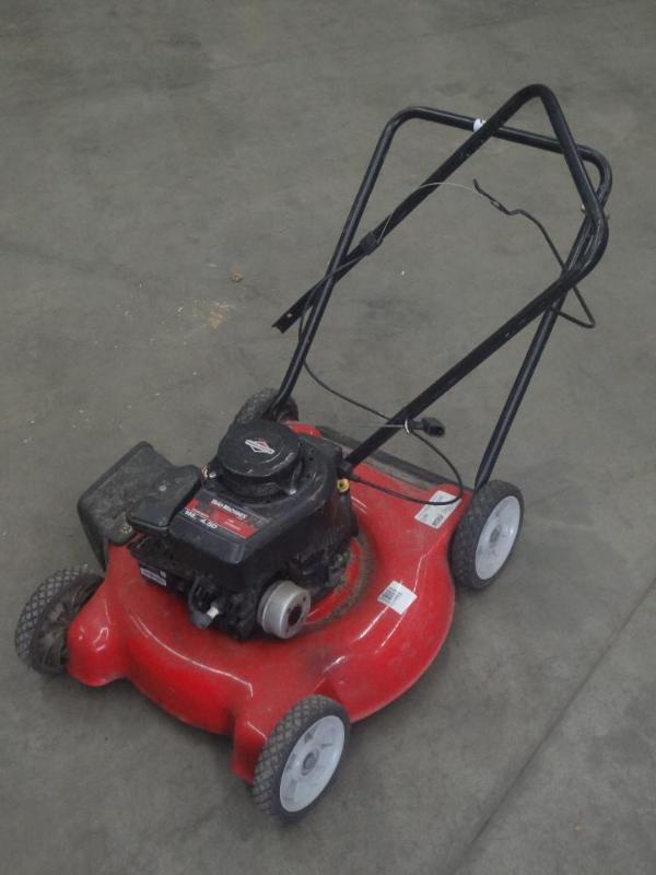 lot 40 image: Yard Machines 4.5HP 20" Mower...