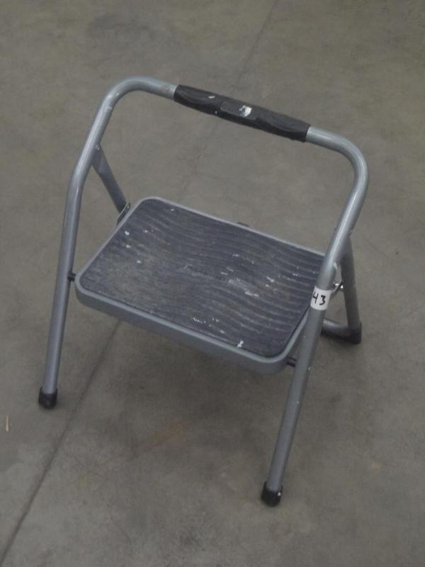 lot 43 image: Folding Step Stool...