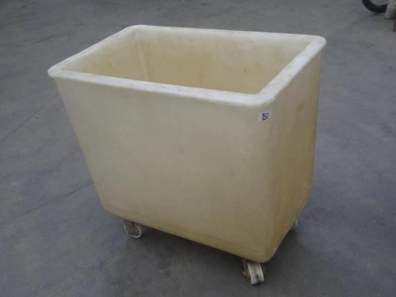 lot 80 image: Heavy Duty Rolling Tub...