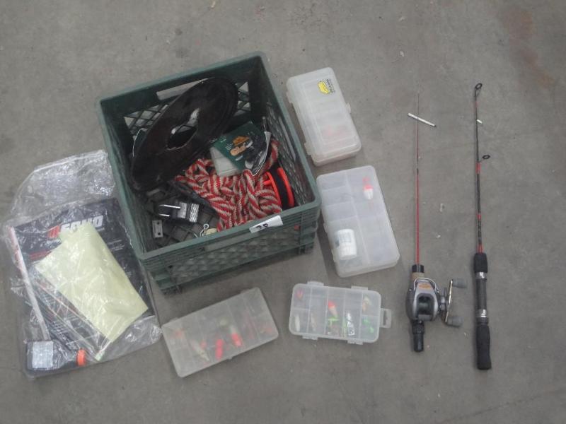 lot 98 image: Crate Of Misc Ice Fishing Supplies...