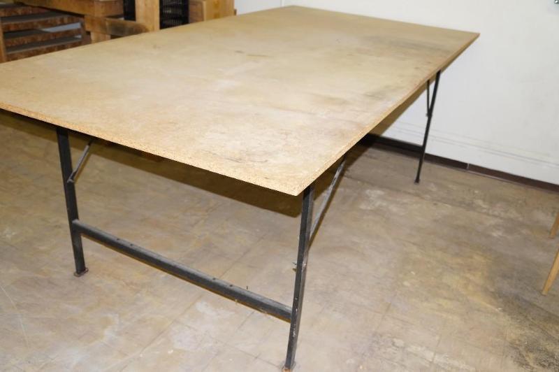 lot 48 image: Industrial Heavy Duty Table