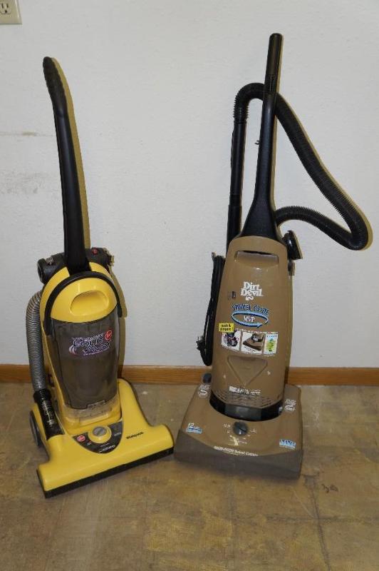 lot 57 image: Set of 2 Vacuum Cleaners