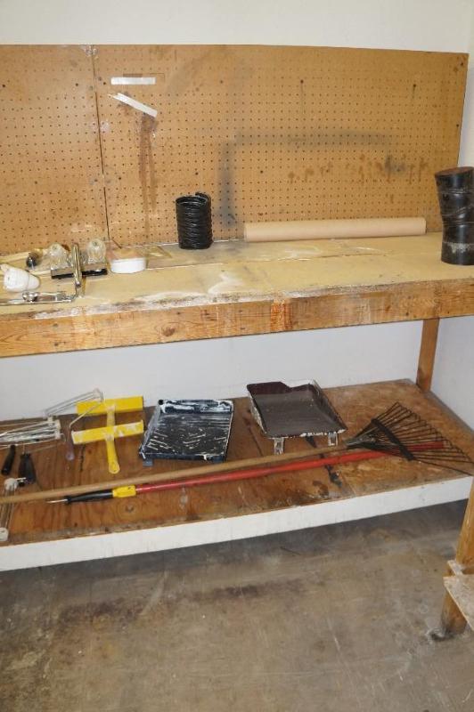lot 63 image: Workbench with all Contents