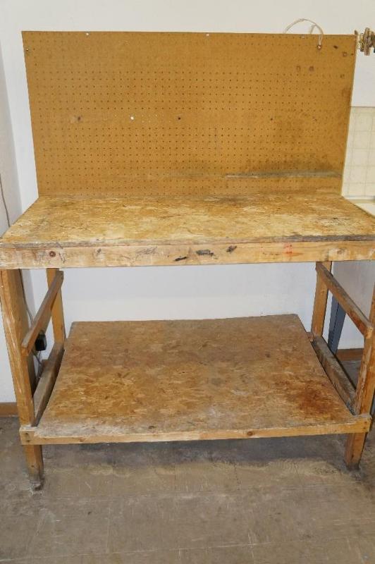 lot 64 image: Workbench