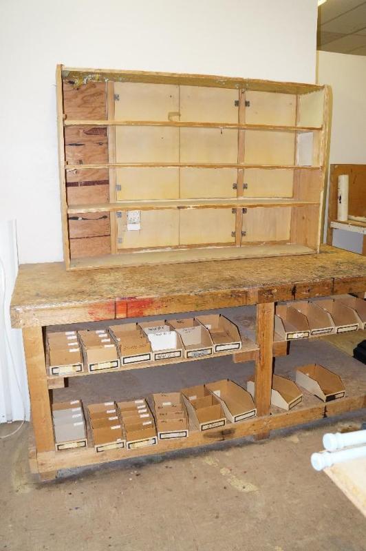 lot 76 image: Workbench with Storage