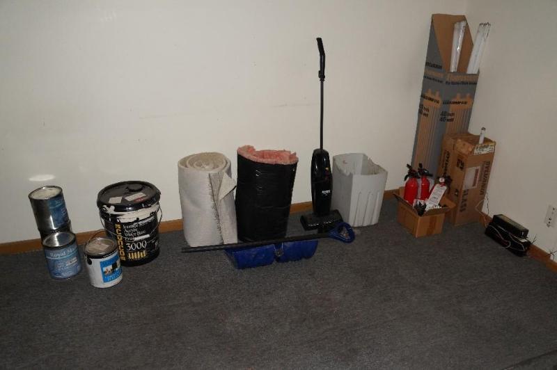 lot 81 image: Large Lot of Misc. Items