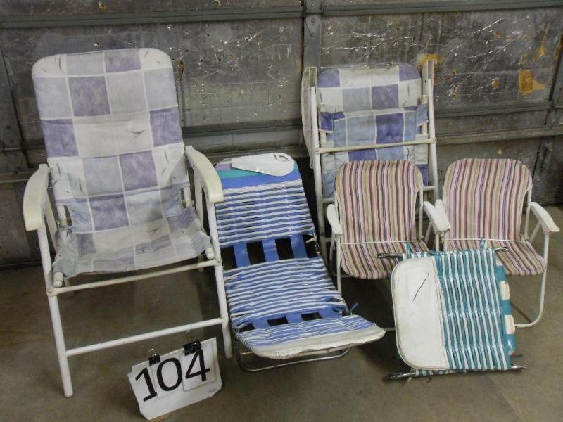 lot 104 image: Lot of 6 lawn chairs. 2 adult size ...