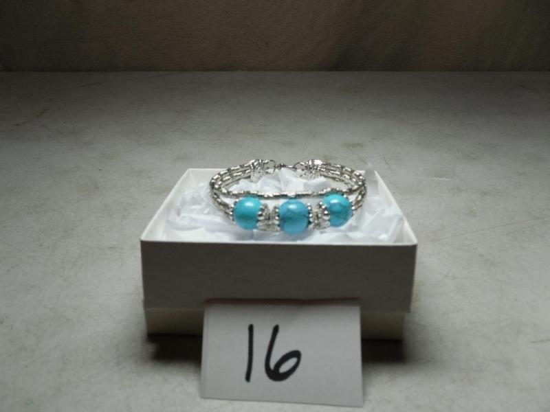 lot 16 image: Beautiful New Tibet Silver and Turq...
