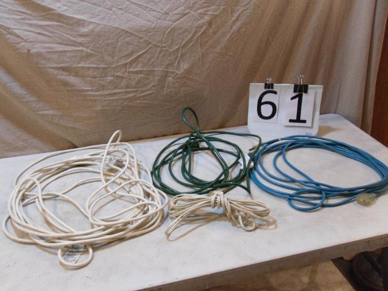 lot 61 image: Lot of 5 Assorted Extension Cords.&...