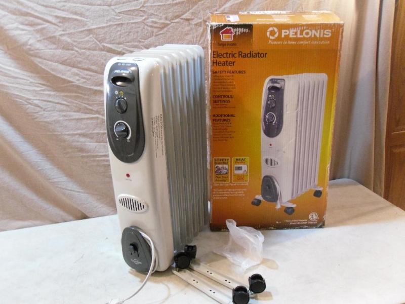 lot 74 image: Pelonis Electric Oil Filled Radiato...