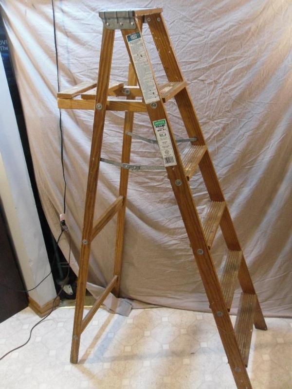 lot 76 image: 6 Foot Wooden Keller Ladder. Model ...