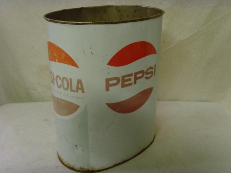 lot 26 image: Pepsi Cola Trash Can