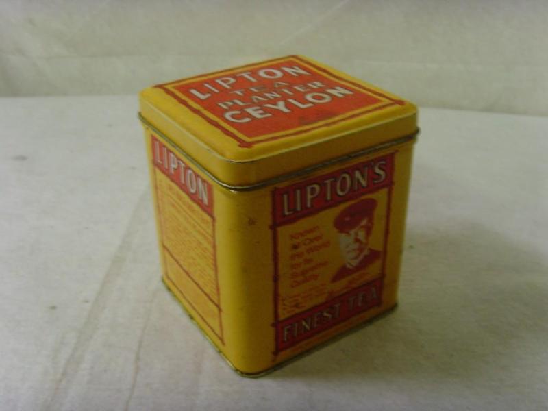 lot 29 image: Vintage Liptons Tea Tin