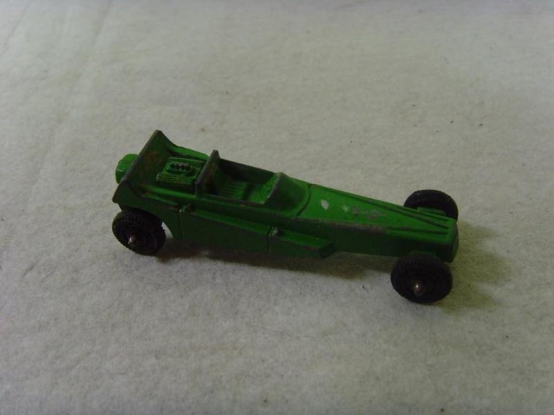 lot 37 image: Vintage Tootsie Toy Dragster