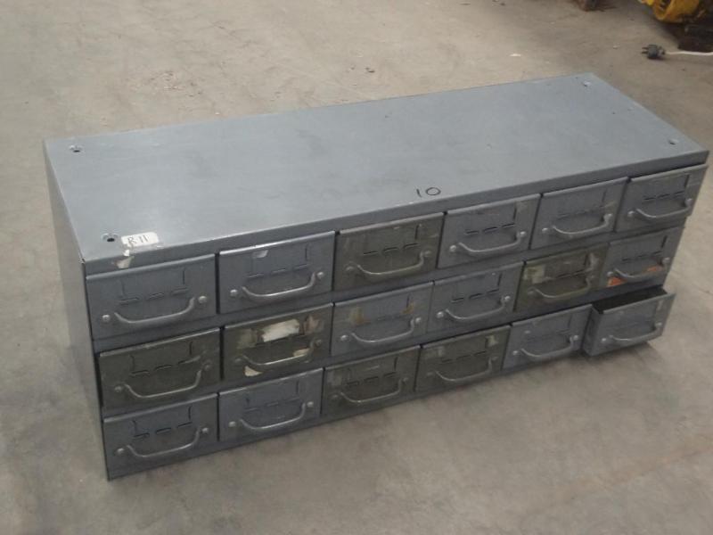 lot 25 image: 12&quotx14&quotx36" Steel Pa...