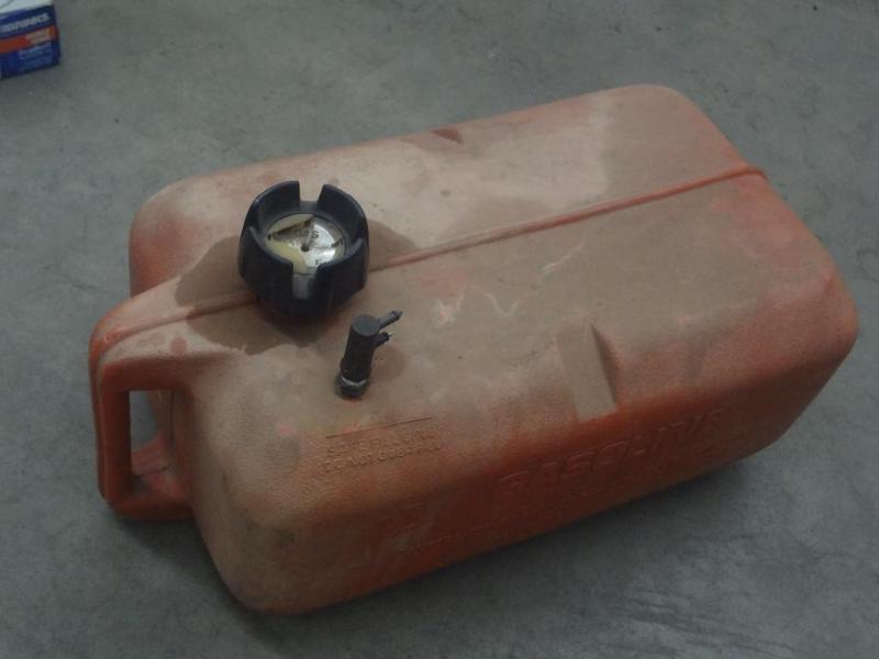 lot 41 image: 5-Gallon Boat Fuel Tank...