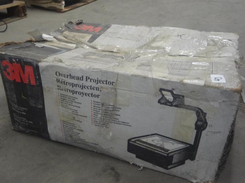 lot 43 image: Unused 3M Overhead Projector...