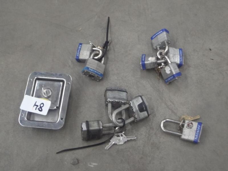 lot 84 image: Lot Of Keyed Locks & (1) Keyed ...