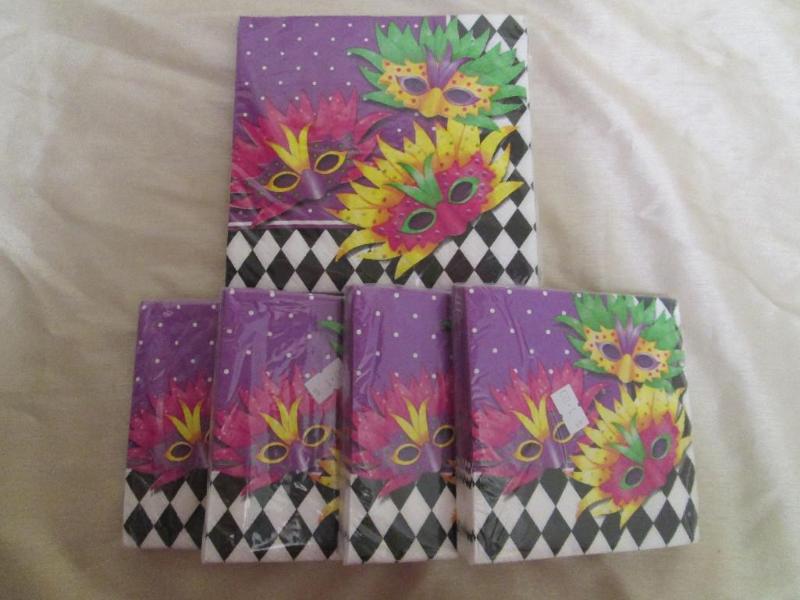 Lot of 5 packages of Mardi Gras des...