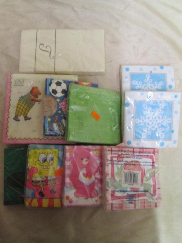 Lot of miscellaneous patterns dinne...