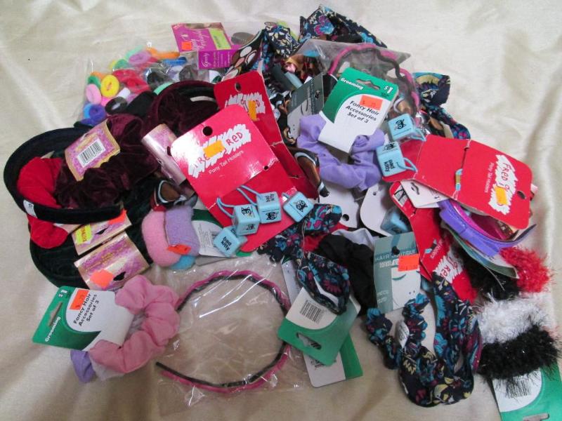 Lot of assorted new hair accessorie...