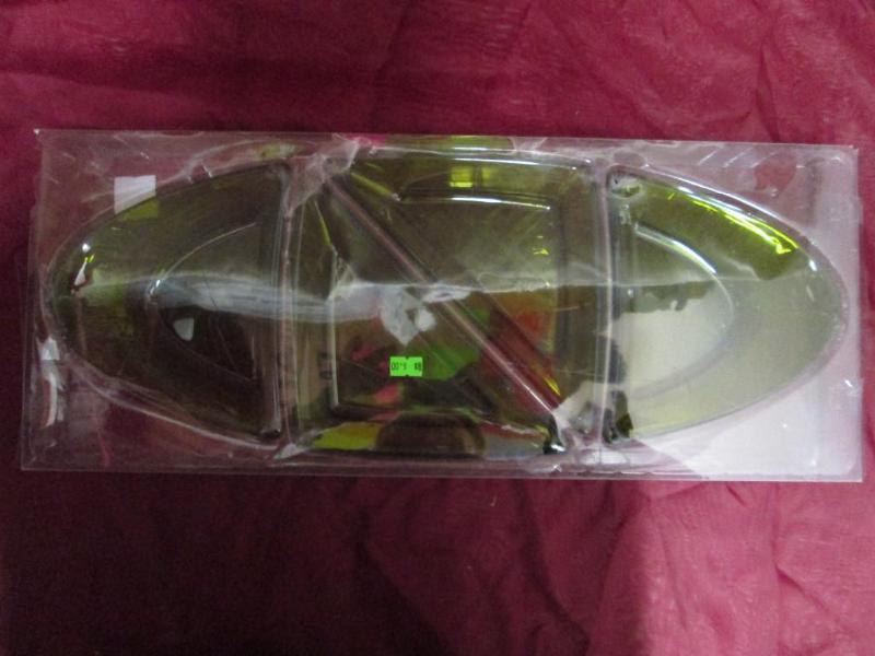 4 piece serving tray, new in packag...