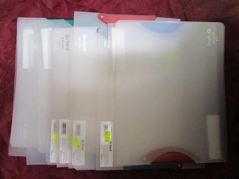Lot of approximately 15 report fold...