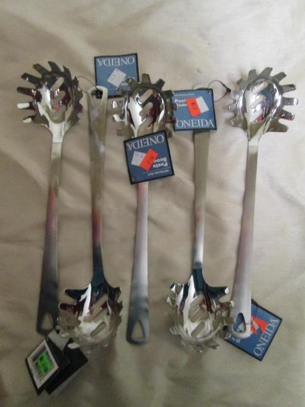 Set of 5 stainless steel pasta scoo...
