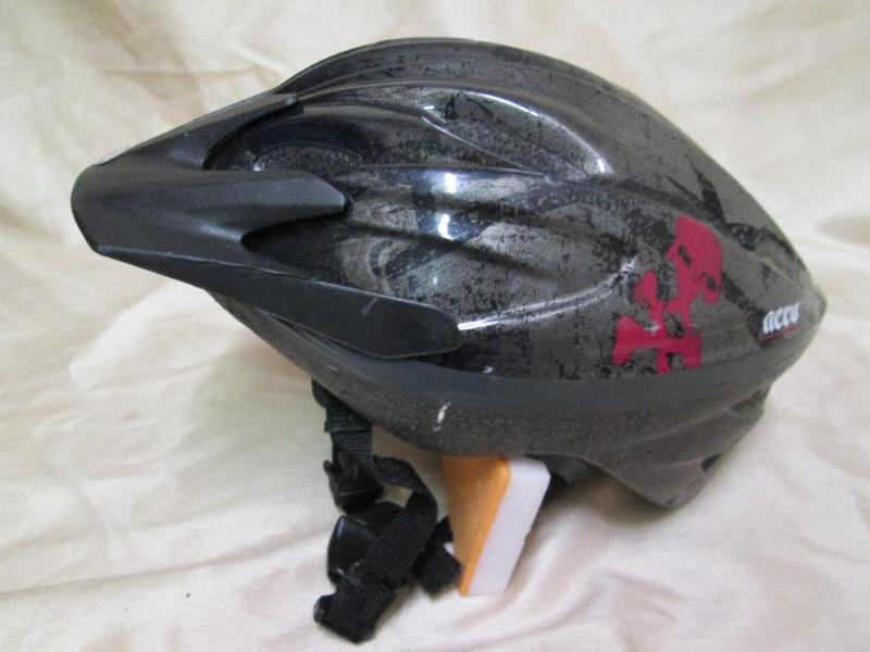 Bell aero bike helmet with graphic ...