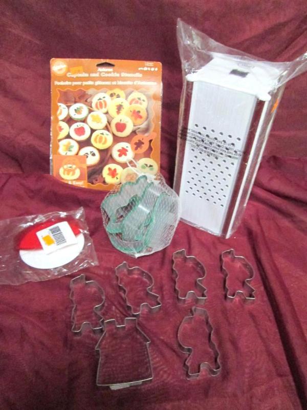 Lot of miscellaneous baking items. ...
