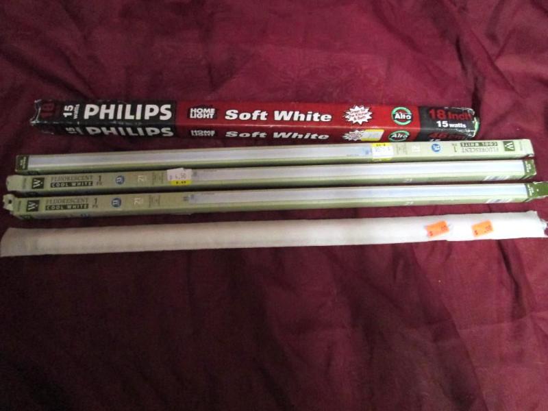 Aquarium fluorescent light bulbs. 1...