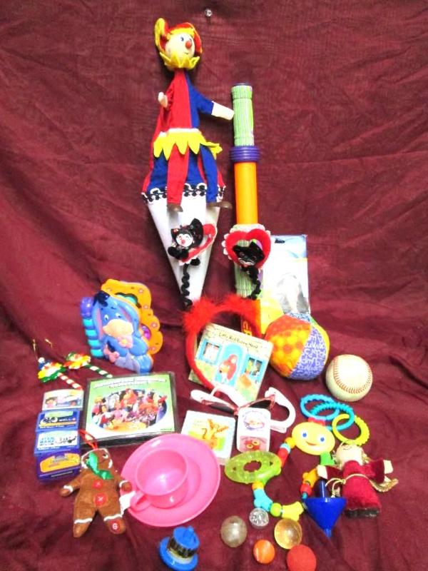Miscellaneous small childrens toys,...