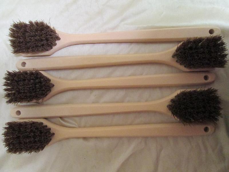 Lot of 5 new hard bristle brushes w...