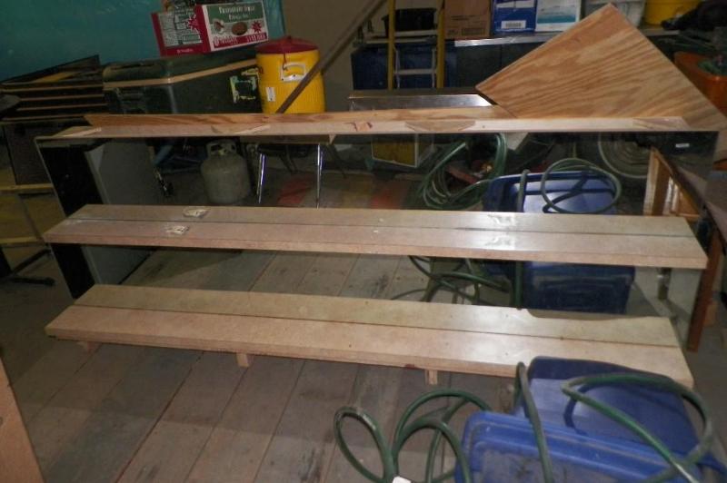 lot 42 image: Bar Bottle Shelf with Mirrors