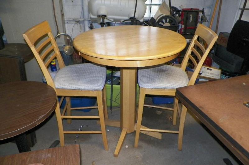 lot 6 image: 36 inch Square Table