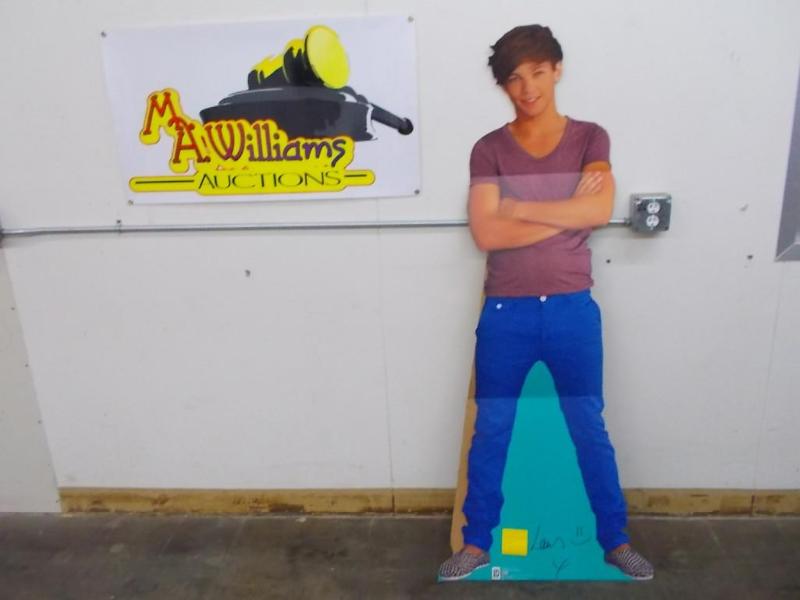 lot 21 image: Autographed, cardboard, 3D cutout o...
