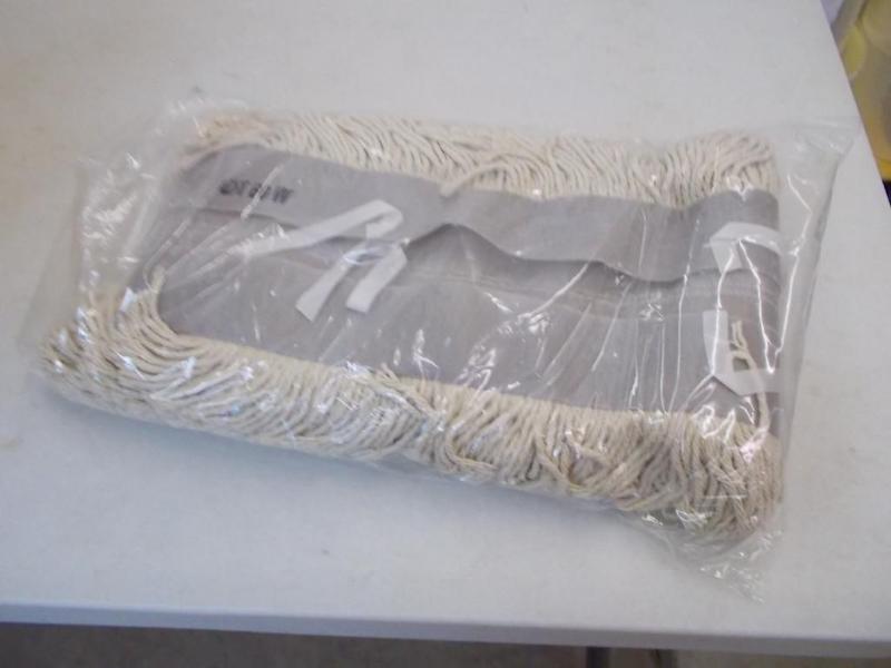 lot 34 image: 1 box containing 6 disposable, trea...