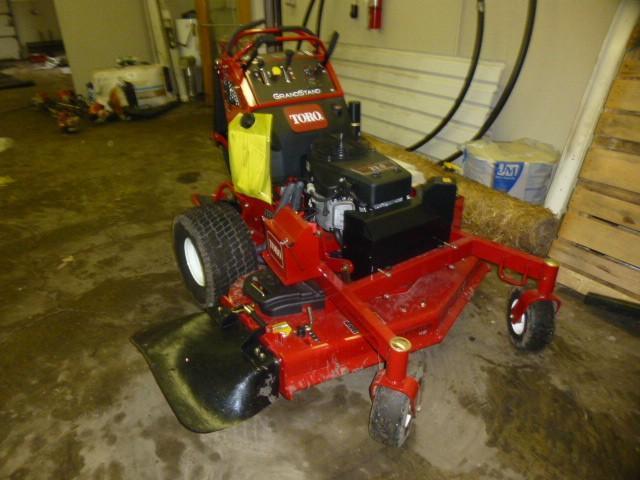 Brand New Toro Grand Stand 48&quot...