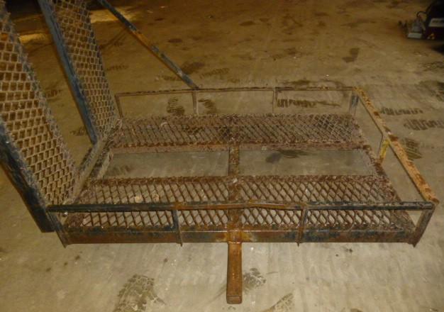 Trailer Hitch Mount Utility Equipme...