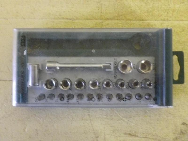SAE 14&quot socket set with drive...