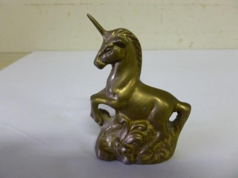 Vintage solid brass unicorn shelf d...
