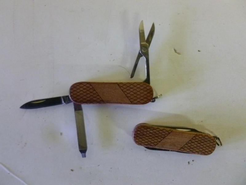 Lot of two stainless steel blade po...