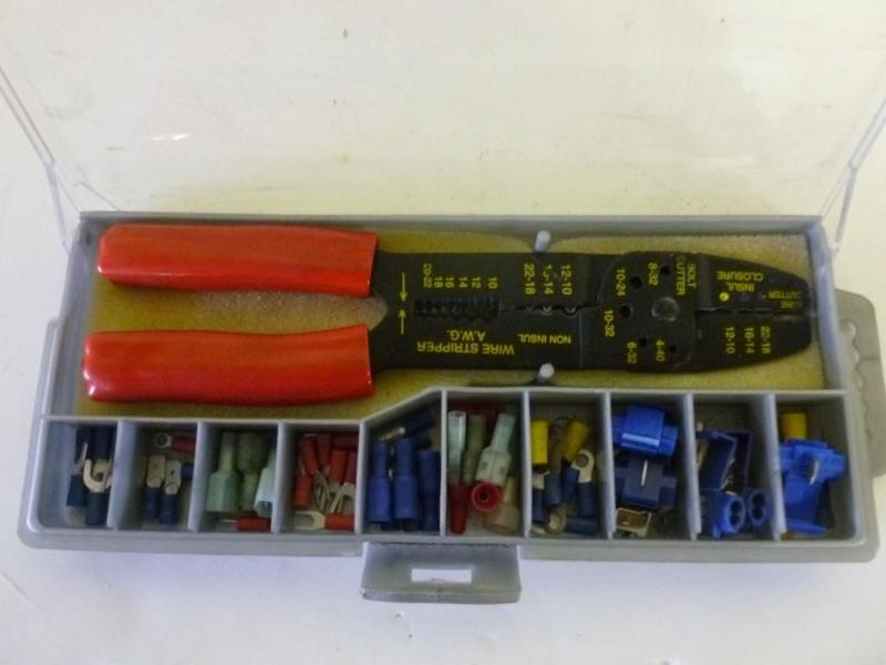Electrical tool kit that includes a...